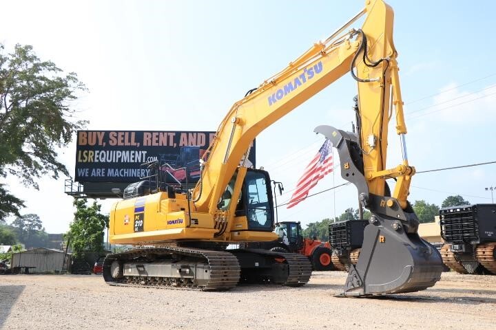 2023 KOMATSU PC210 LC-11 in Weatherford, TX