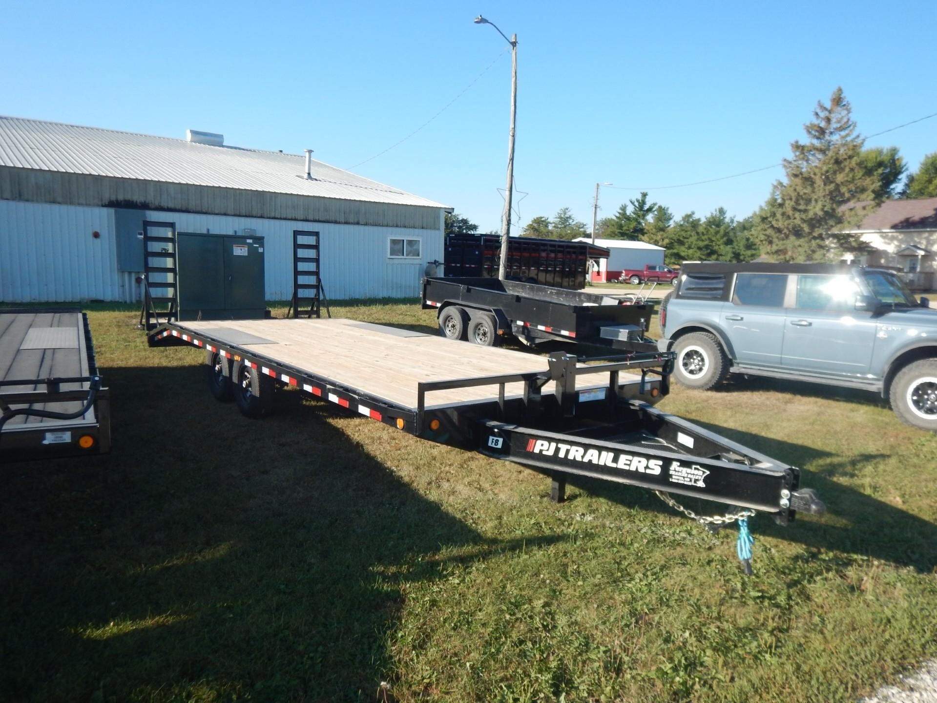 2024 PJ 22' X 102" DECKOVER W/ FOLD UP RAMPS in Dover, MN