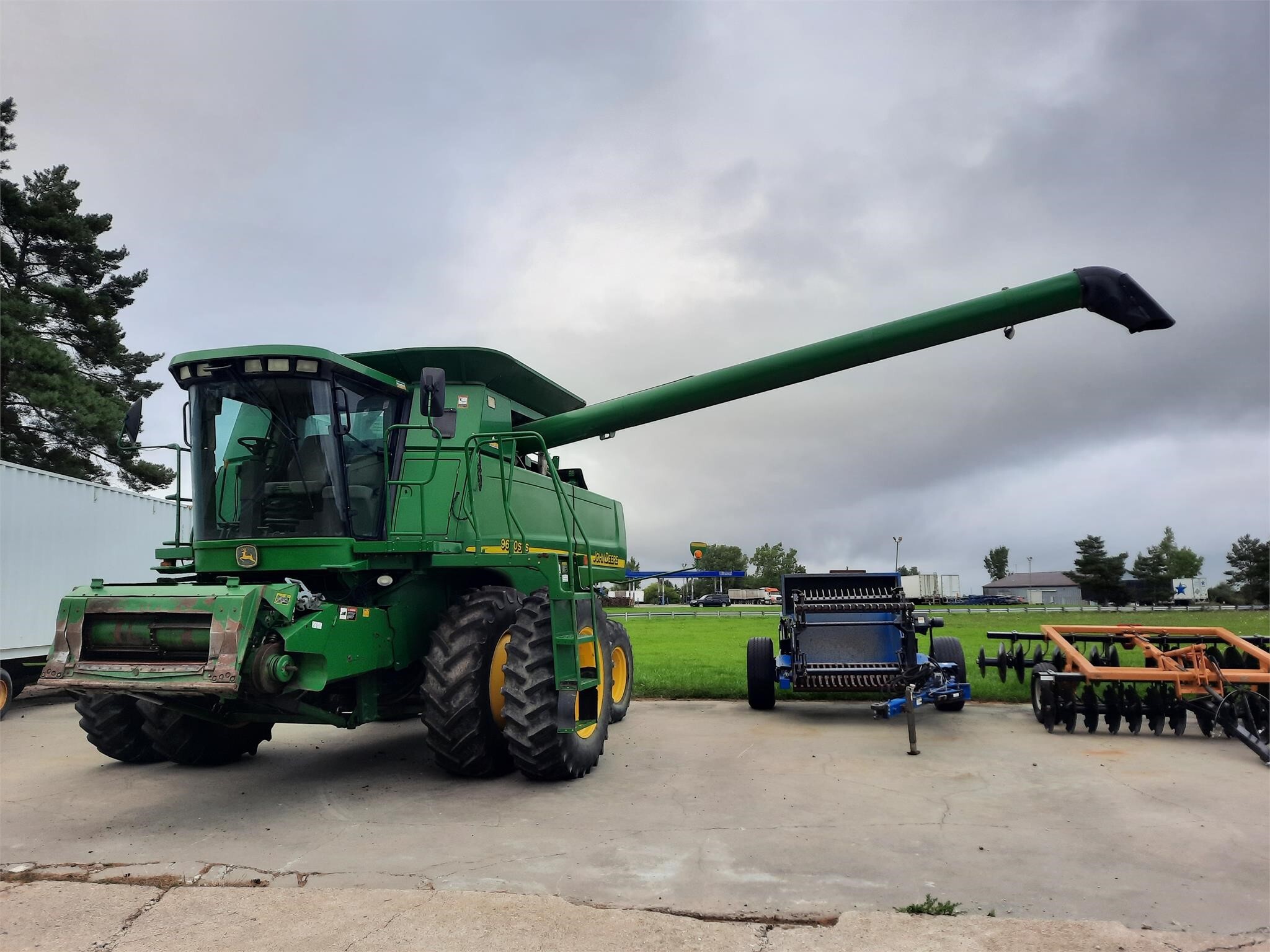 2004 JOHN DEERE 9660 STS in Lenox, MI