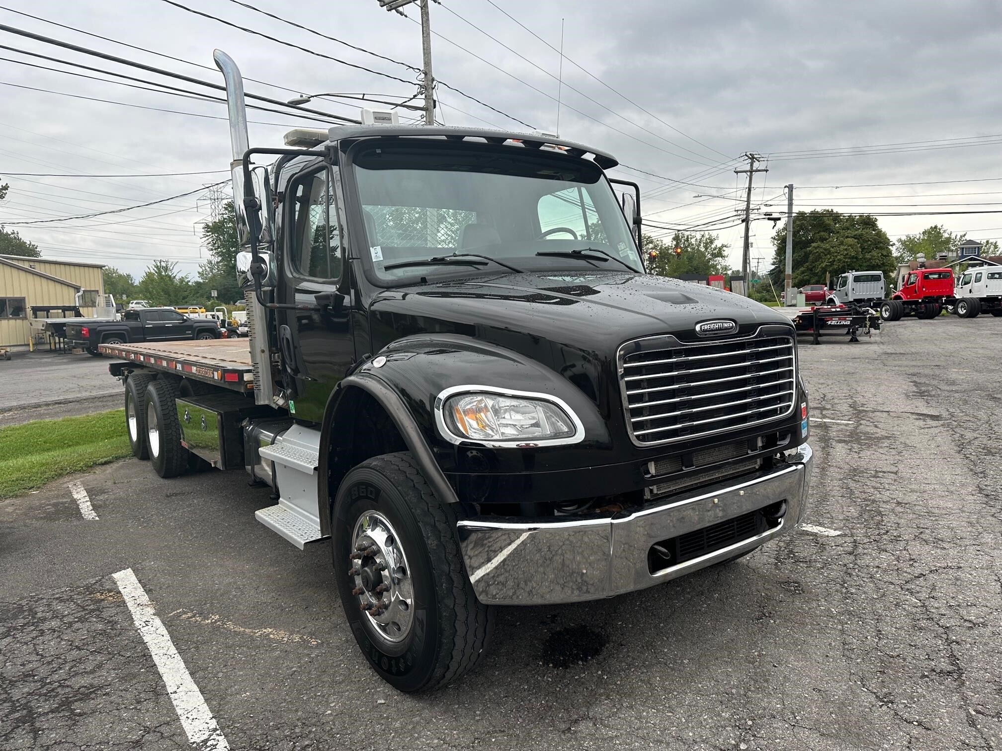 2015 FREIGHTLINER BUSINESS CLASS M2 106 in East Syracuse, NY