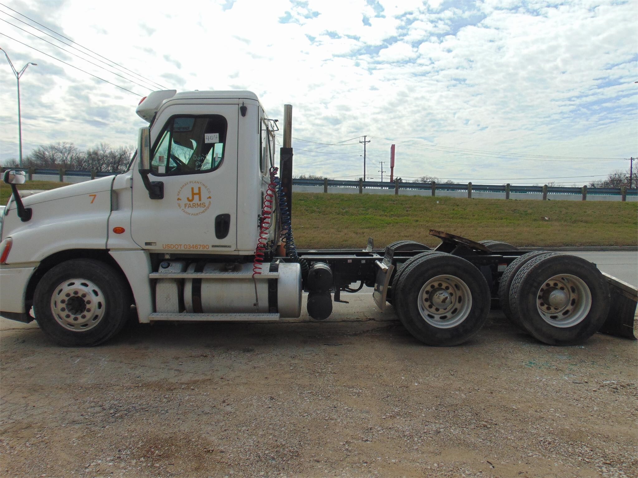 2012 FREIGHTLINER CASCADIA 125 in Dallas, TX