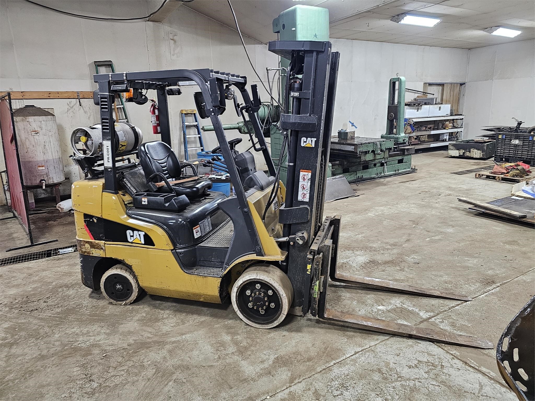 2017 CATERPILLAR 2C6000 in Holland, MI