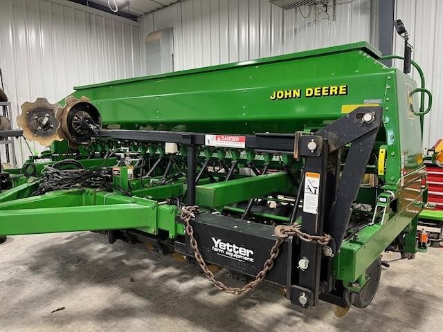 2000 JOHN DEERE 1560 in Sheboygan, WI