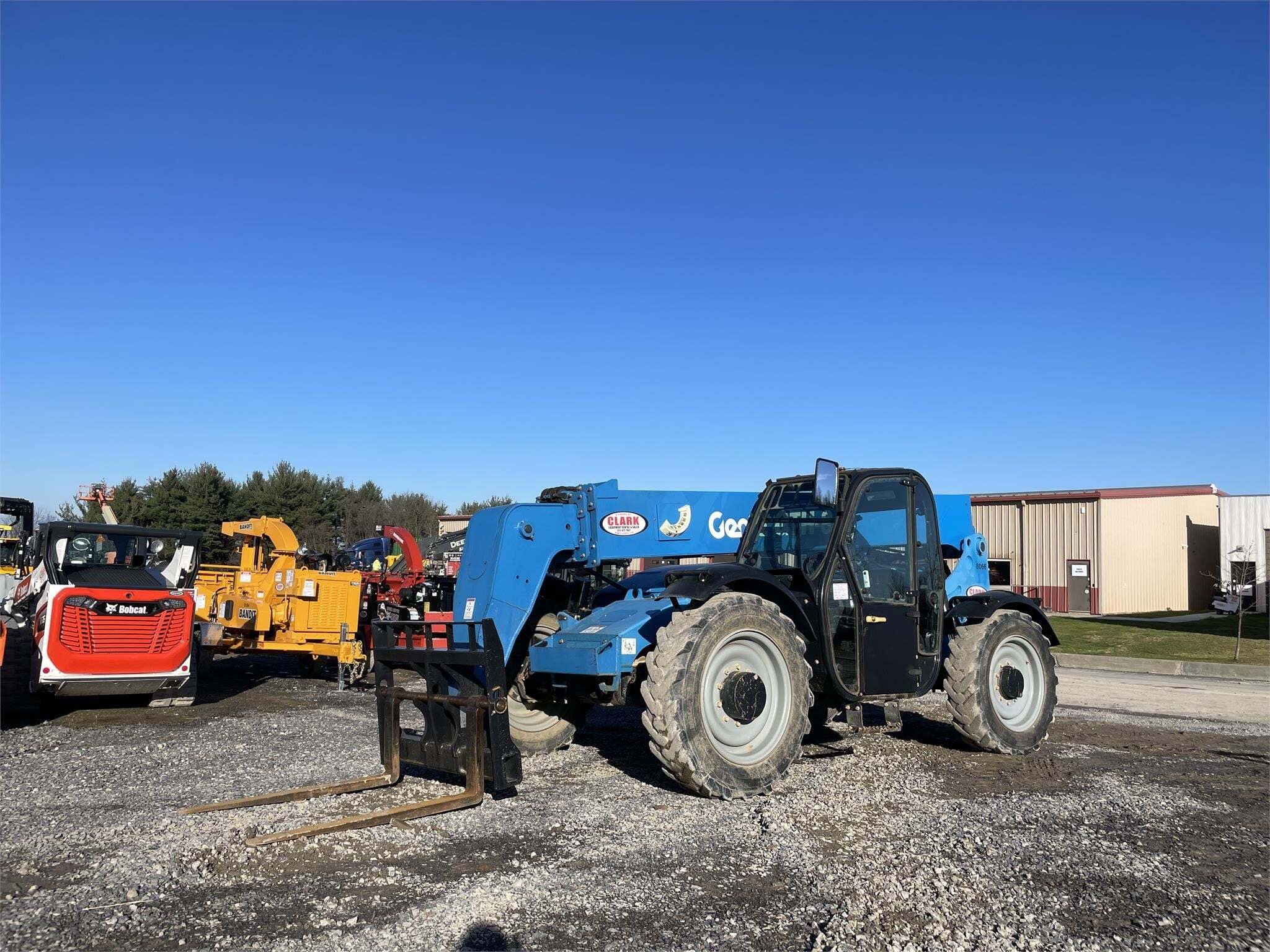 2015 GENIE GTH844 in Canastota, NY