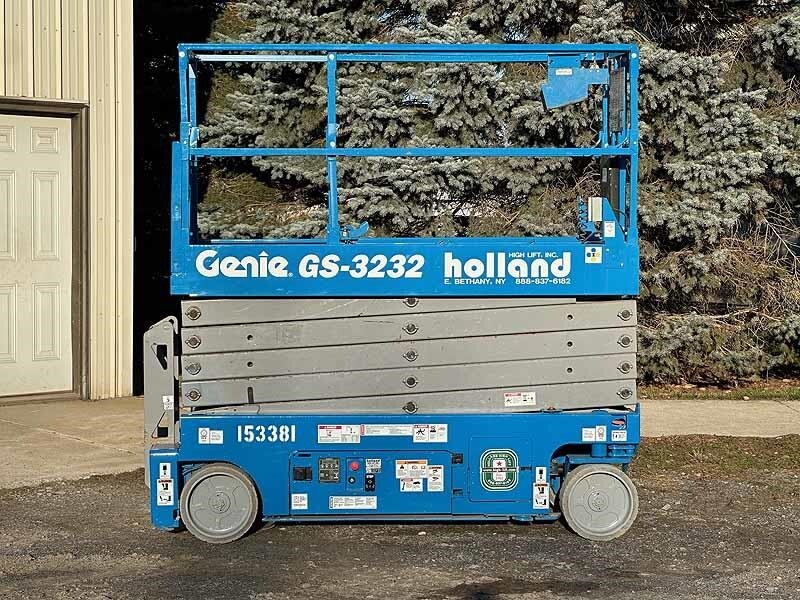 2017 GENIE GS3232 in East Bethany, NY