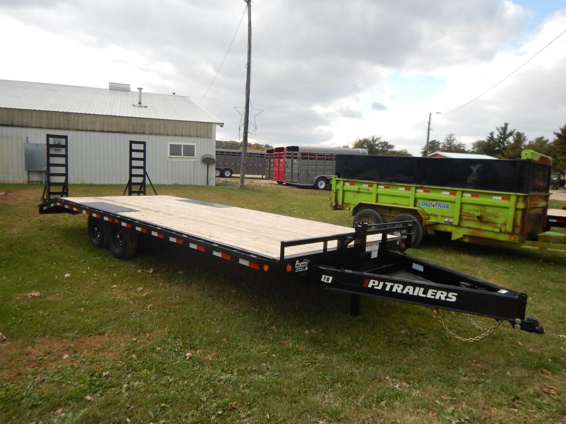 2024 PJ 24' X 102" DECKOVER W/ FOLD UP RAMPS in Dover, MN