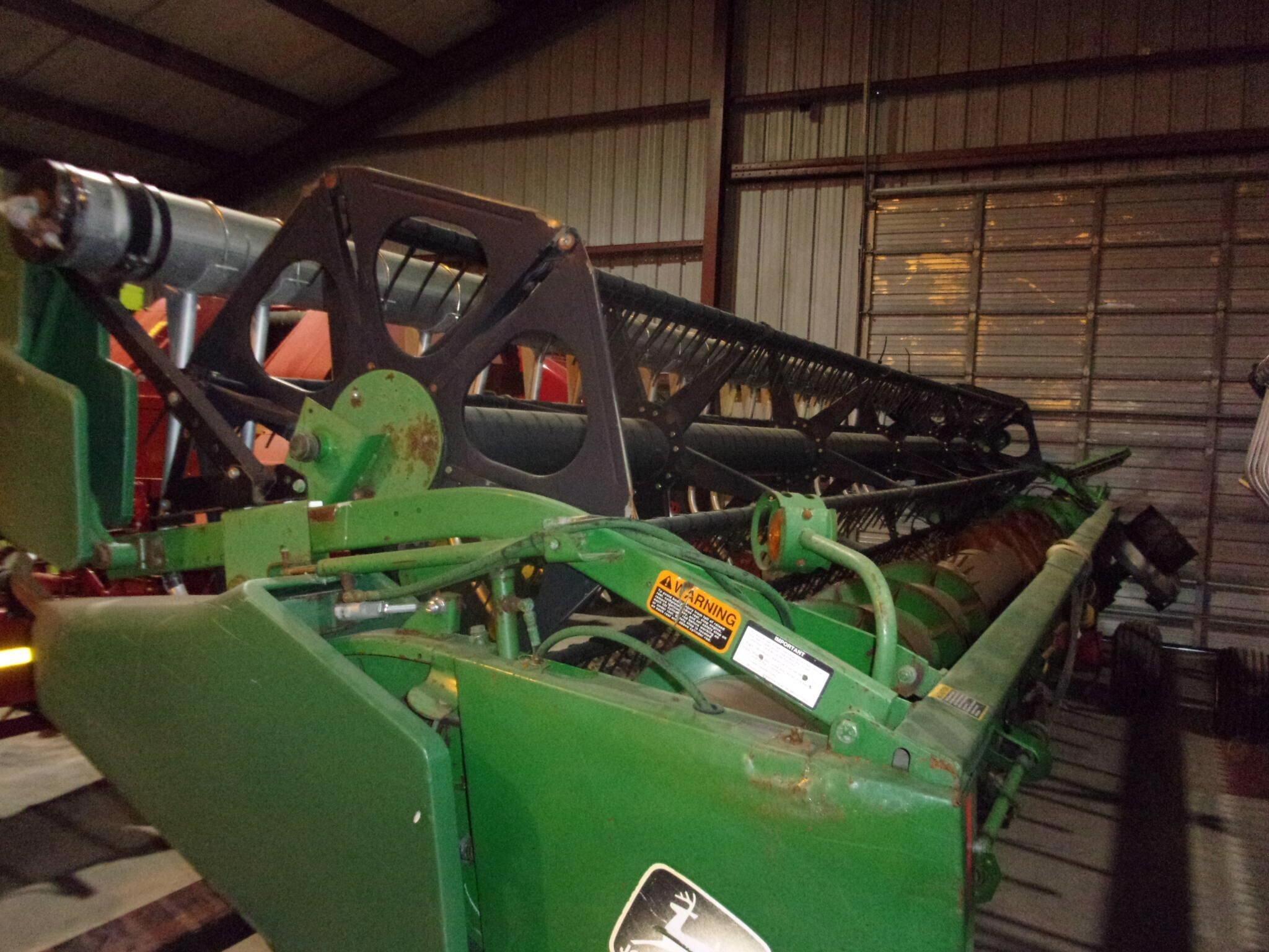 JOHN DEERE 925 in Marlette, MI