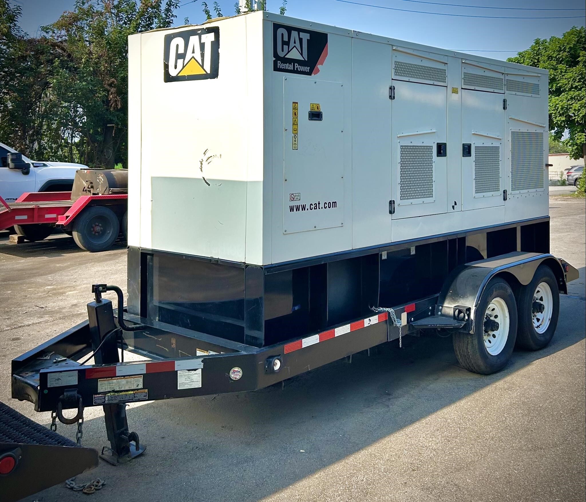 2014 CATERPILLAR XQ200-2 in Clifton, NJ