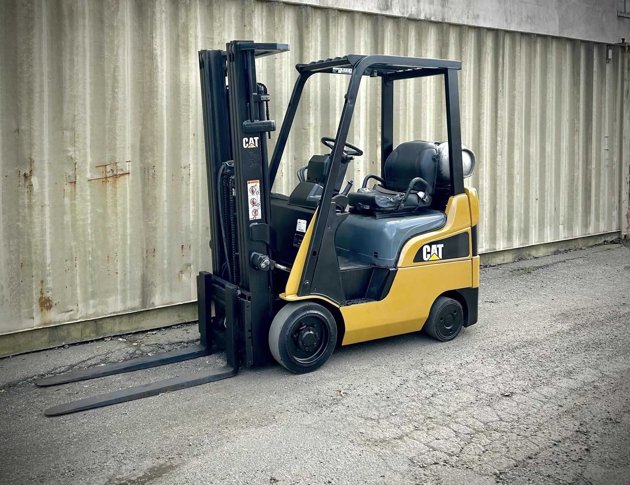 2007 CATERPILLAR C3000 in Clifton, NJ