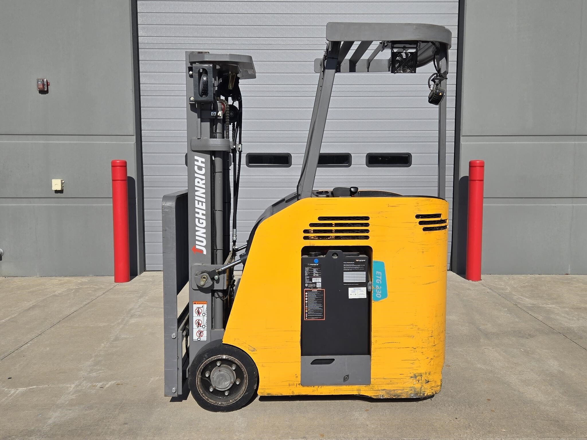 2017 JUNGHEINRICH ETG230 in Rockdale, IL