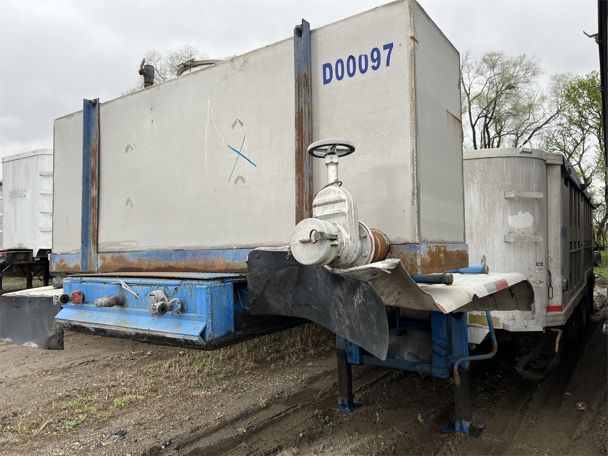 1983 SUMMIT Trailer in Des Moines, IA