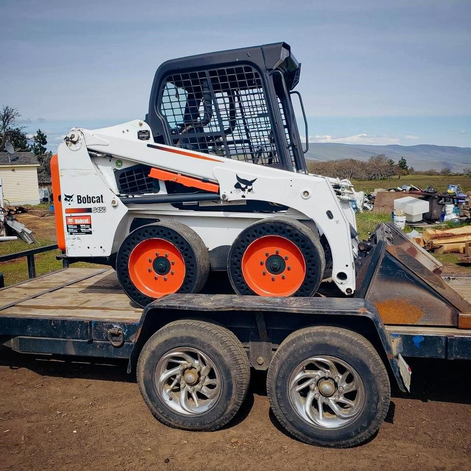 2015 BOBCAT S450 in Fontana, CA