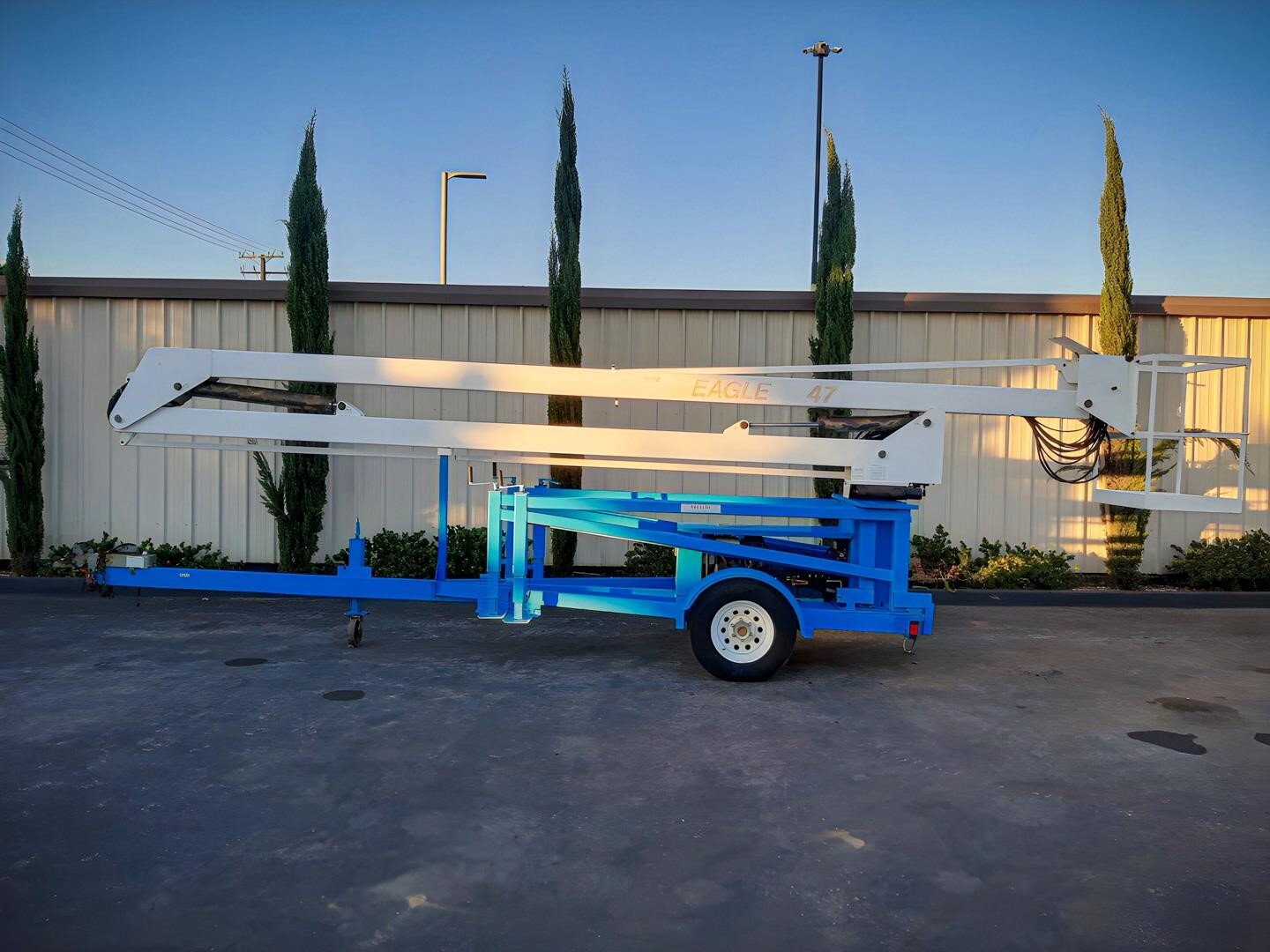 AMERIQUIP EAGLE 47 in Fontana, CA