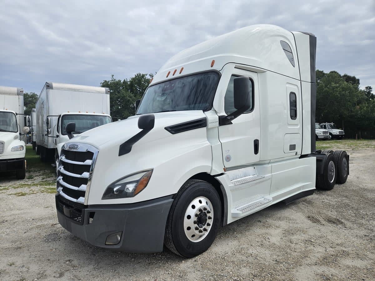 2022 FREIGHTLINER CASCADIA 126 in Orlando, FL