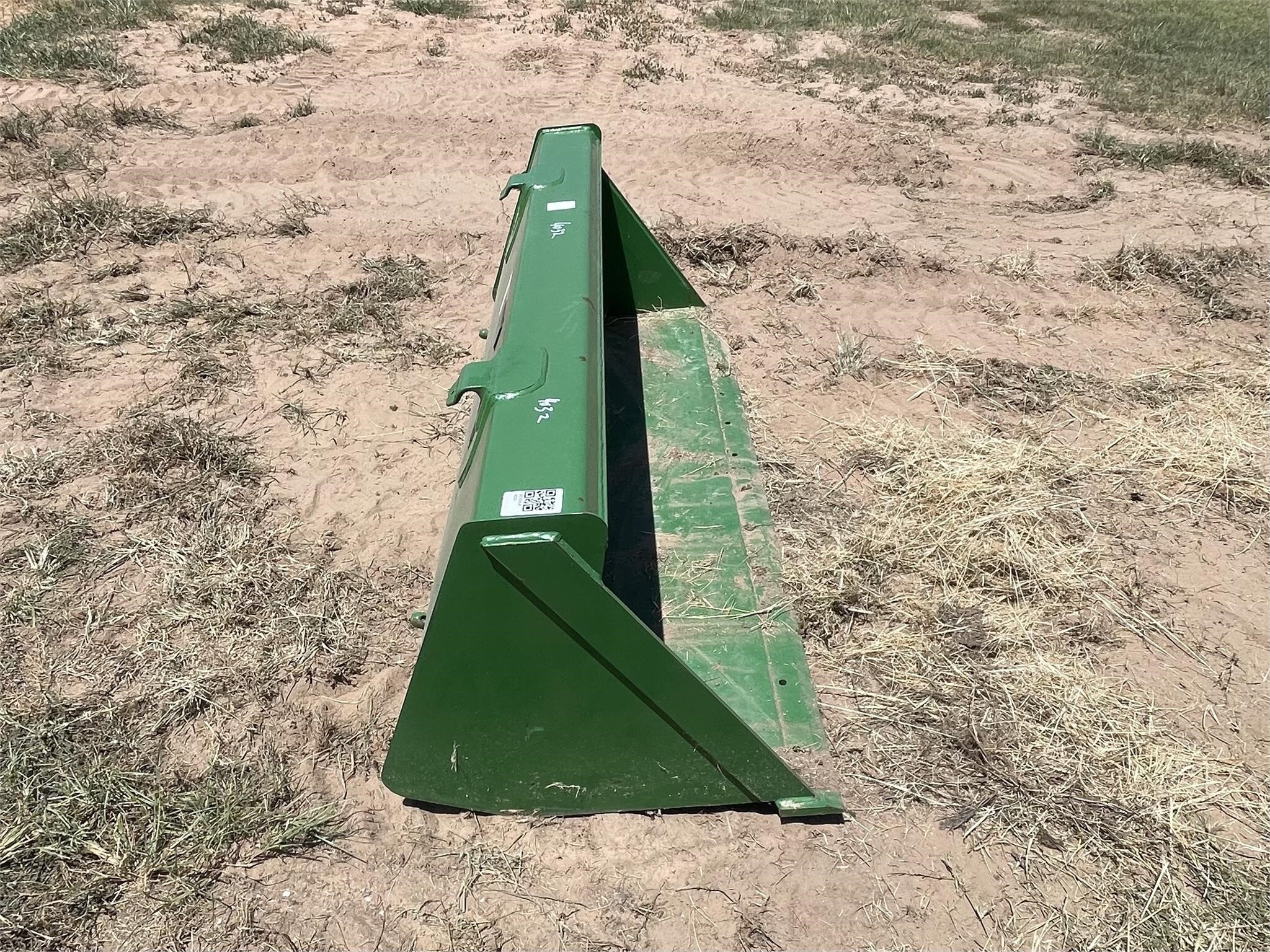 JOHN DEERE Attachment in Trinidad, TX