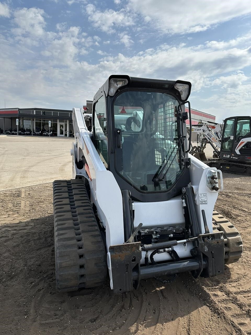2019 BOBCAT T770 in Fargo, ND
