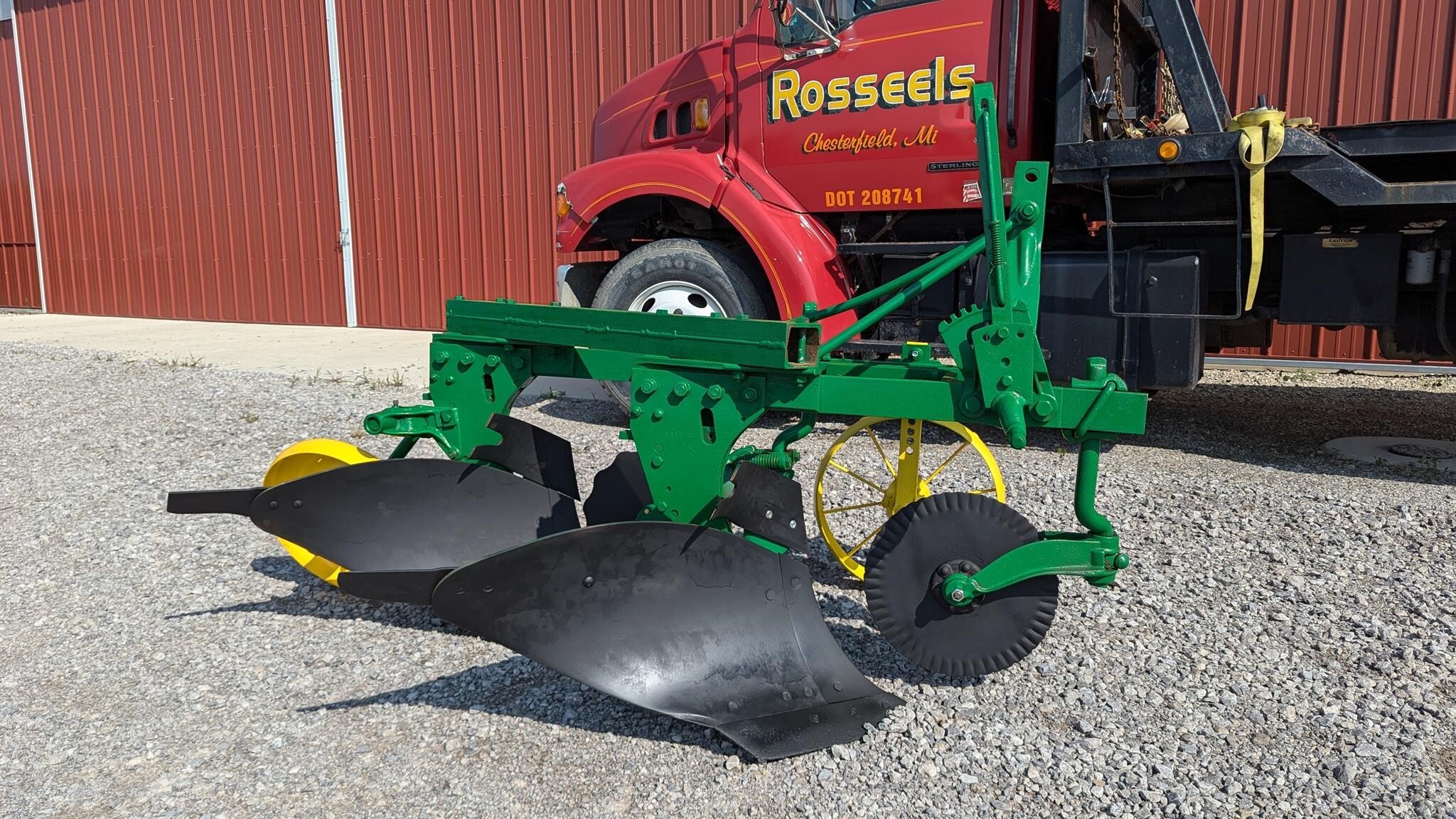 JOHN DEERE Attachment in Lenox, MI