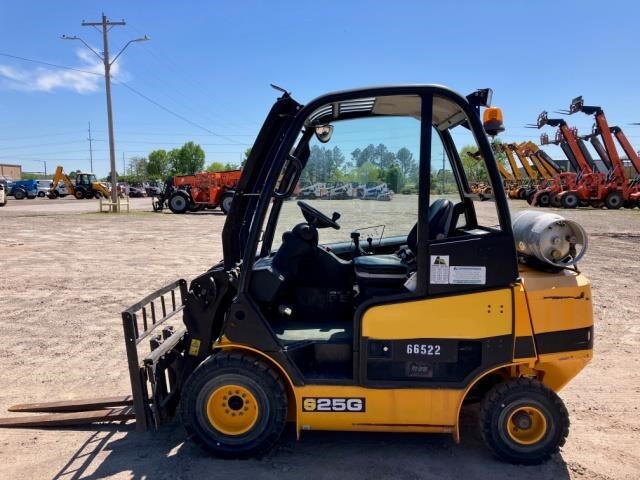 2020 JCB 25G in Little Rock, AR