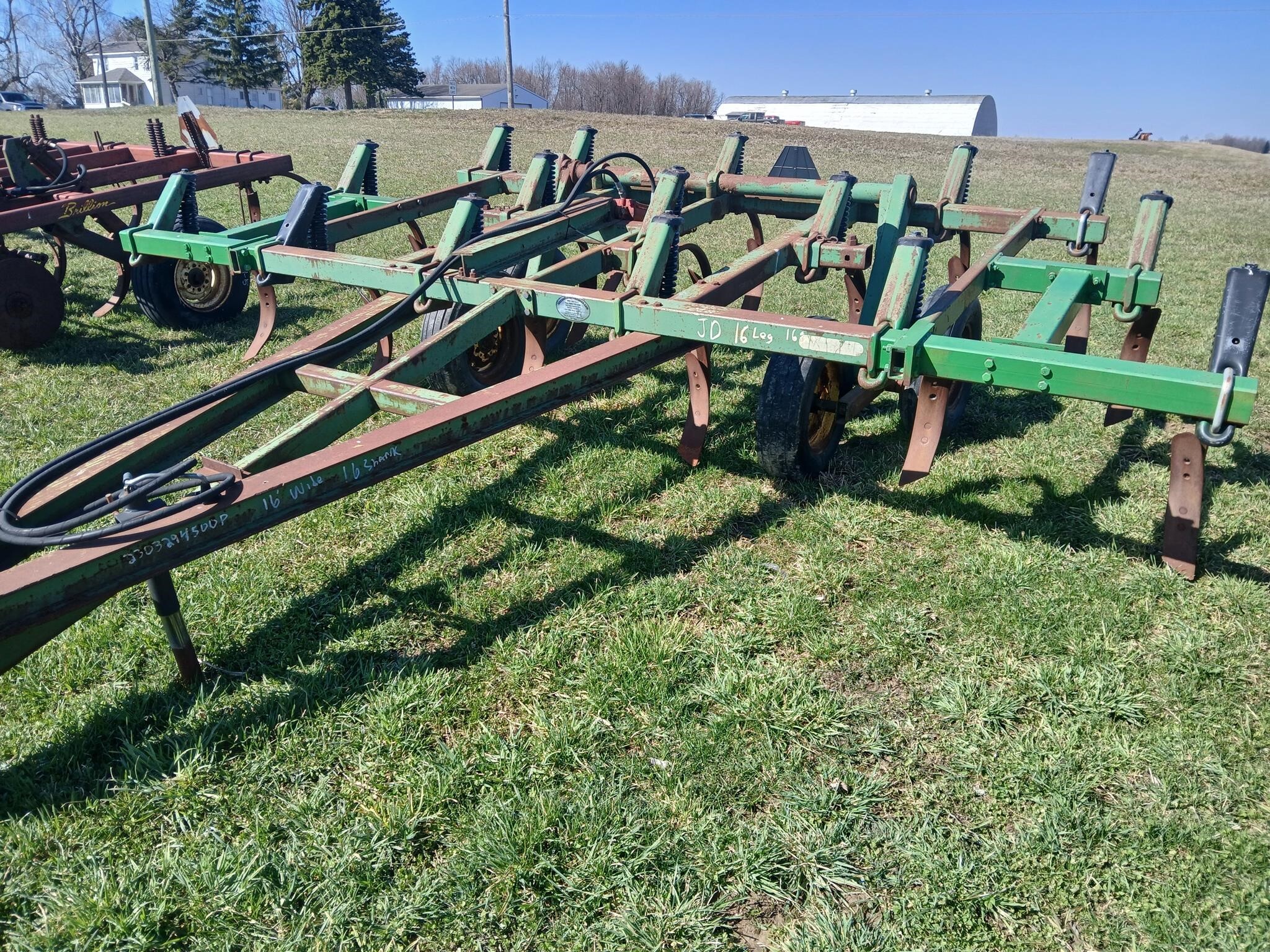 JOHN DEERE 1600 in Marlette, MI