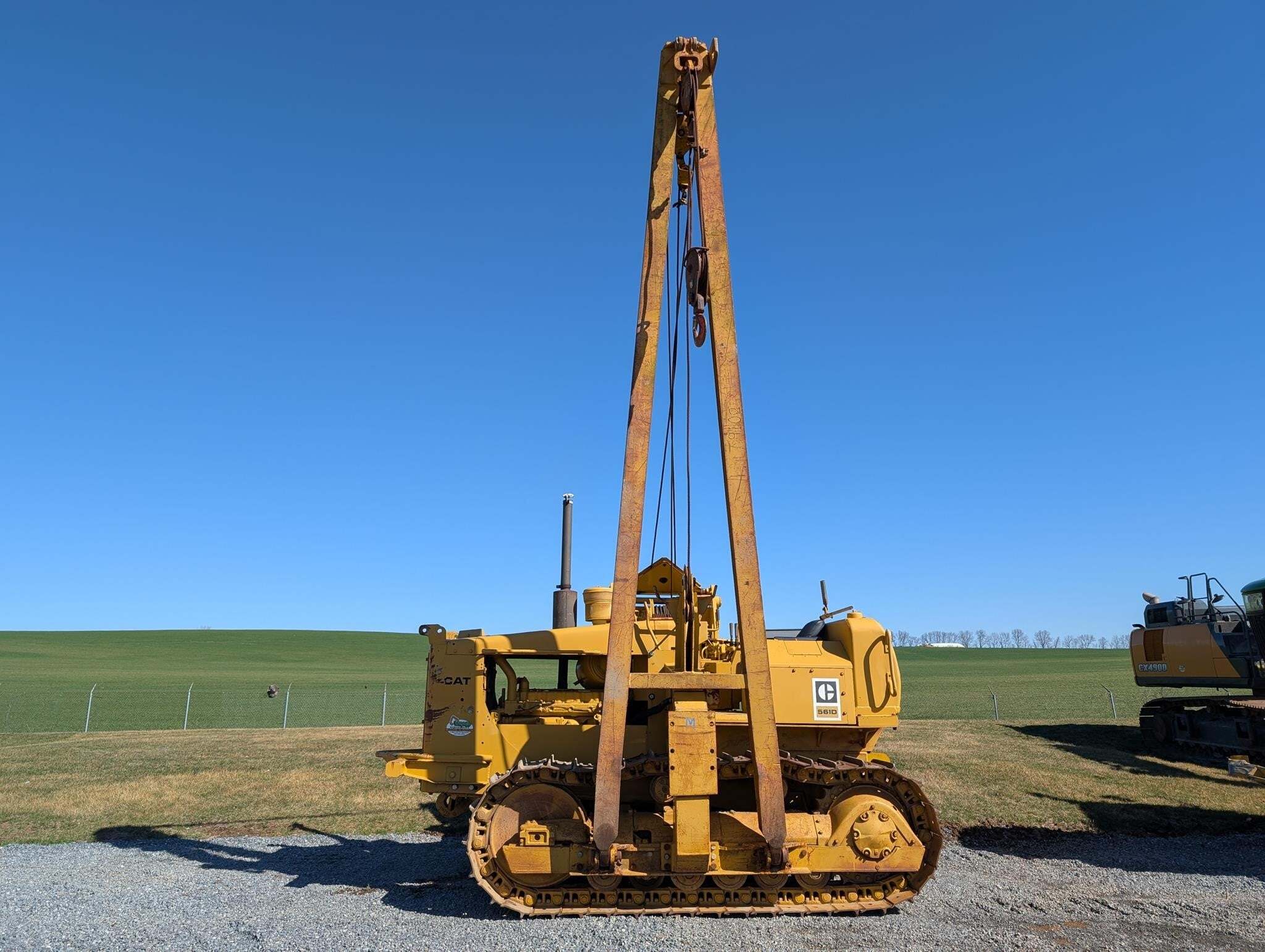1979 CATERPILLAR 561D in Womelsdorf, PA
