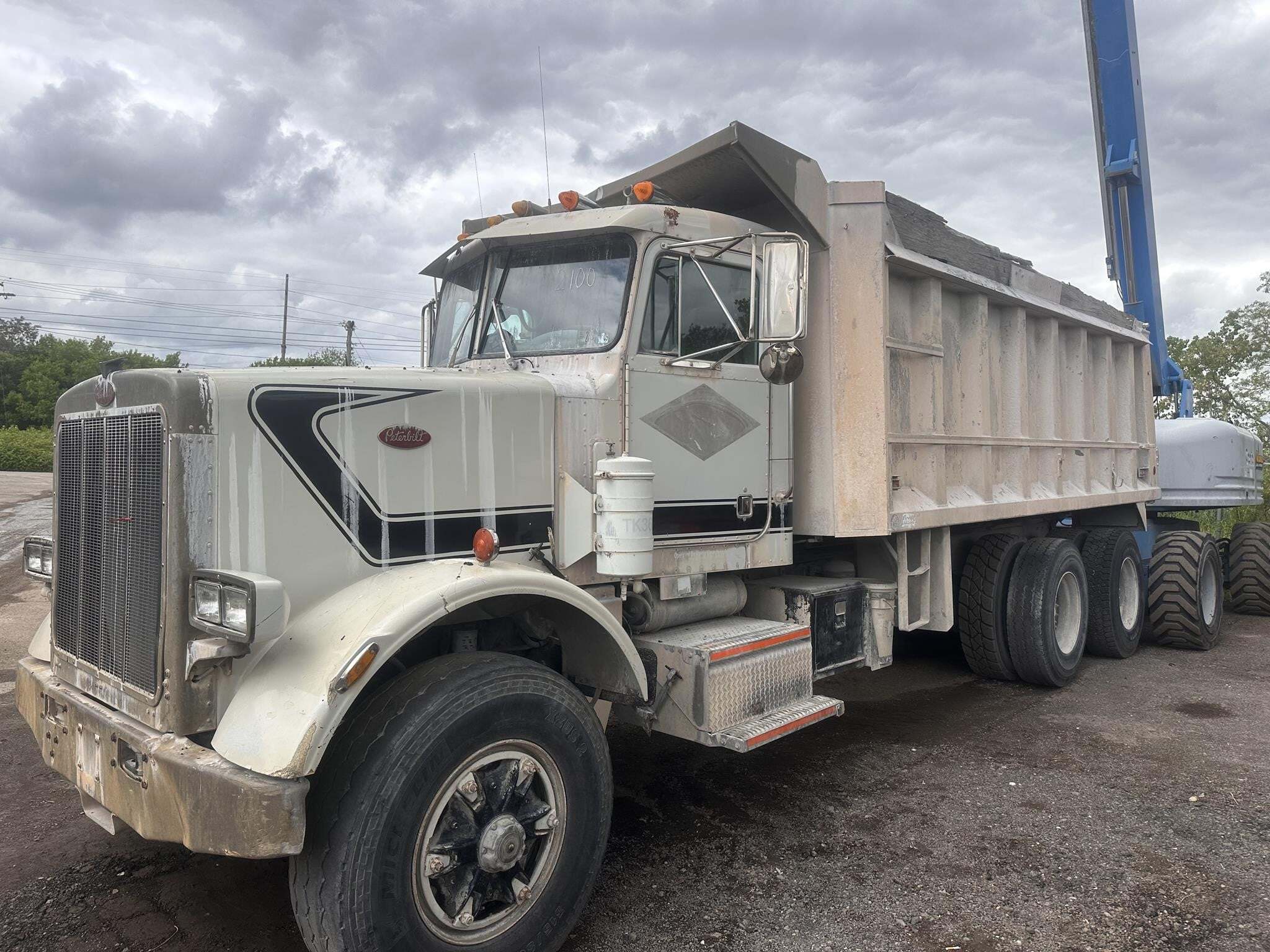 1986 PETERBILT 349 in Rochester, NY