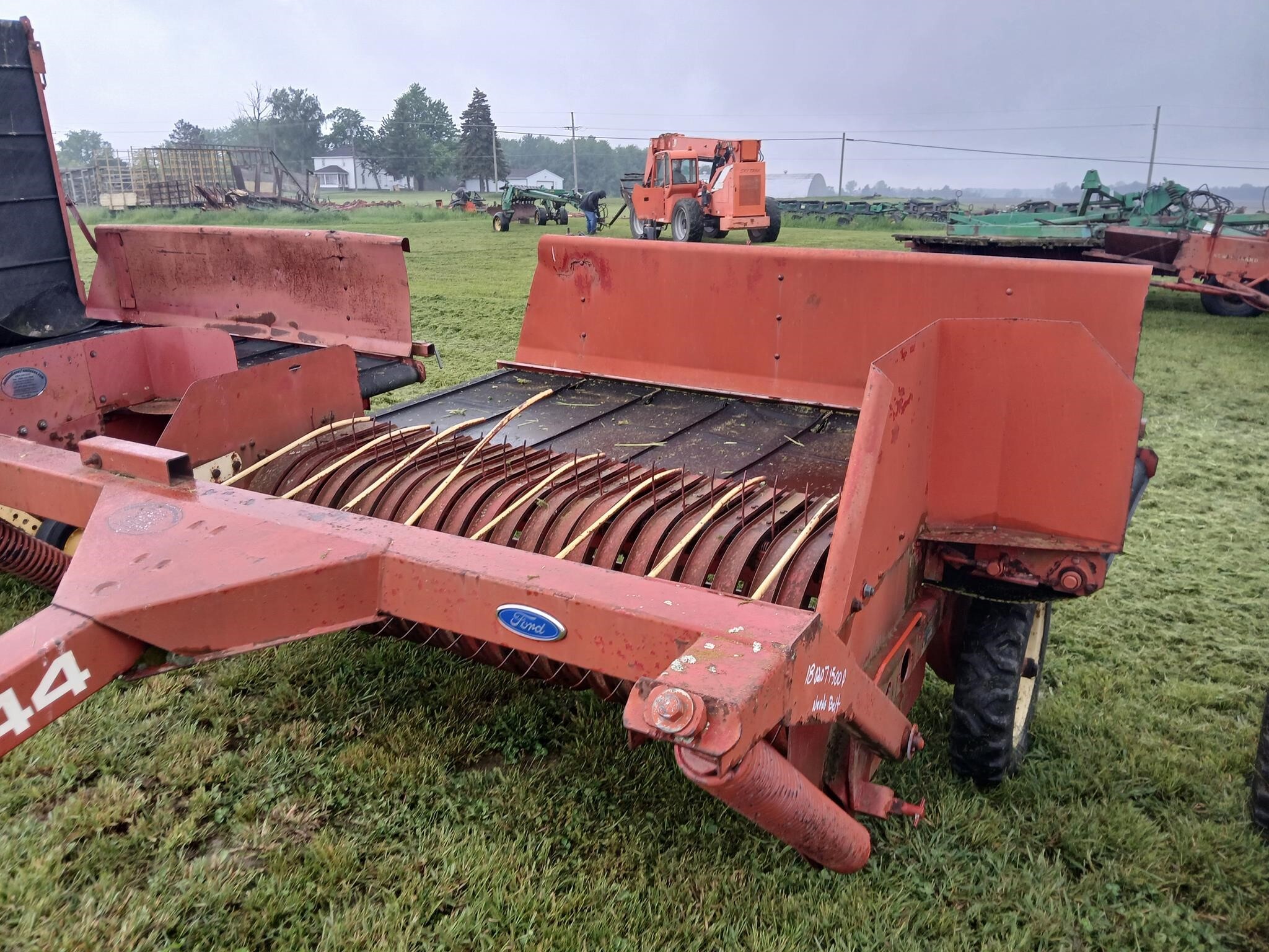NEW HOLLAND 144 in Marlette, MI