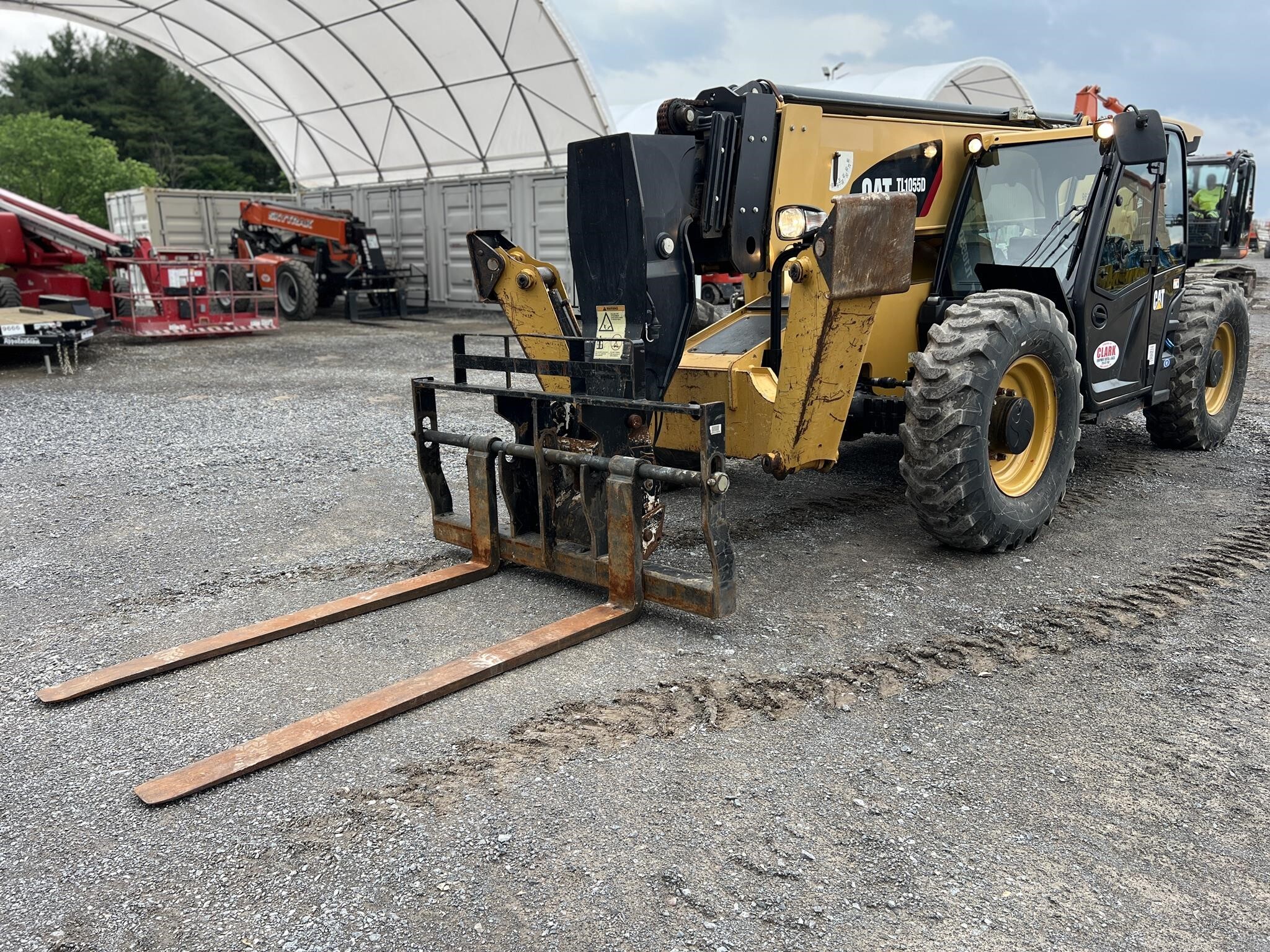 2018 CATERPILLAR TL1055D in Canastota, NY