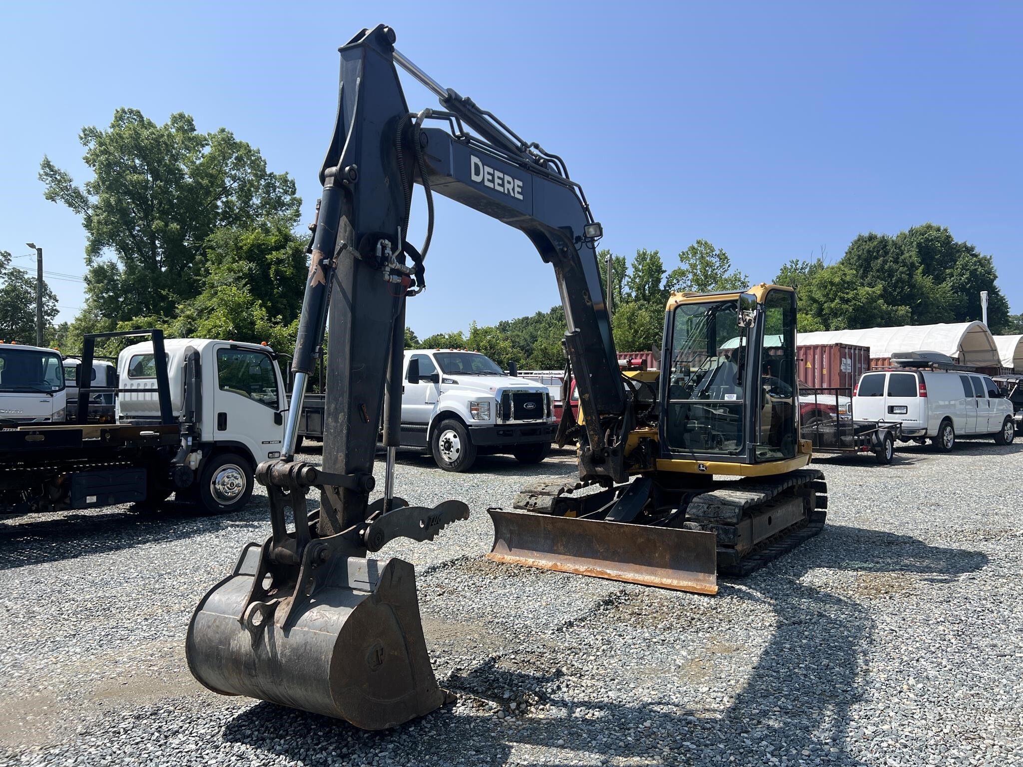 2018 DEERE 85G in Greensboro, NC