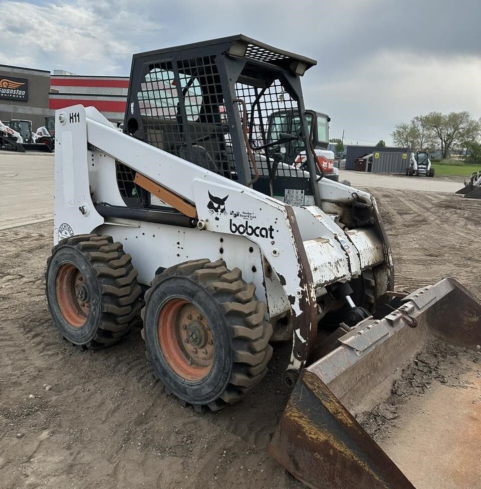 2004 BOBCAT 863 in Minot, ND