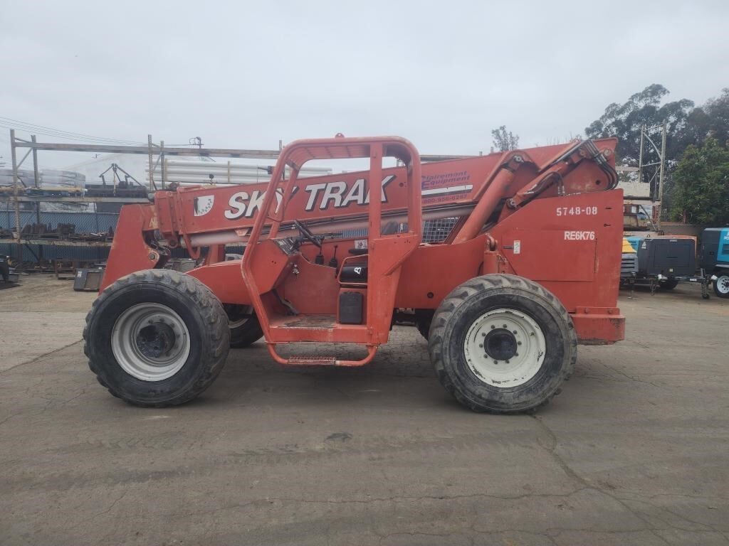 2001 SKY TRAK 8042 LEGACY in San Diego, CA
