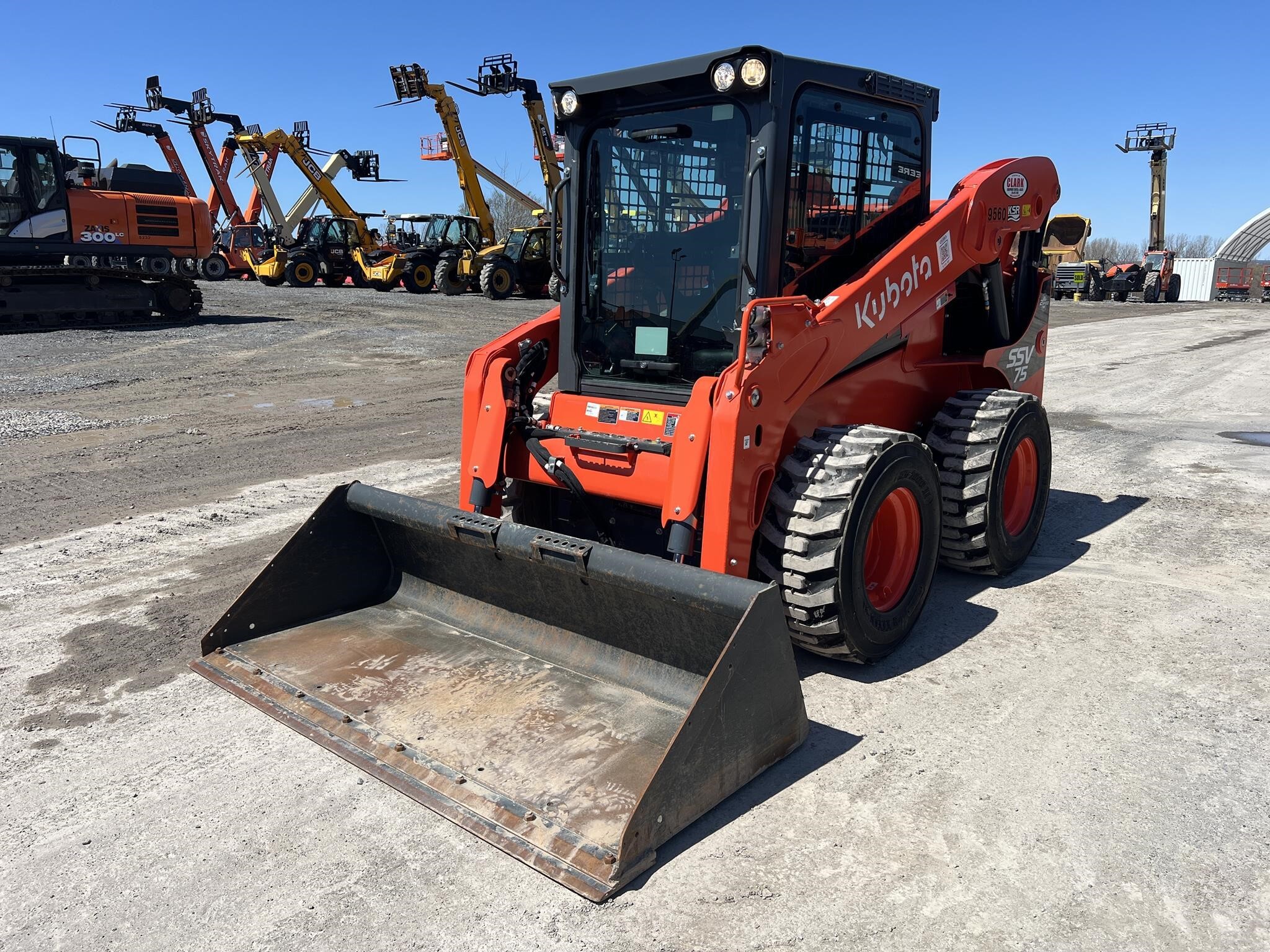 2025 KUBOTA SSV75 in Canastota, NY