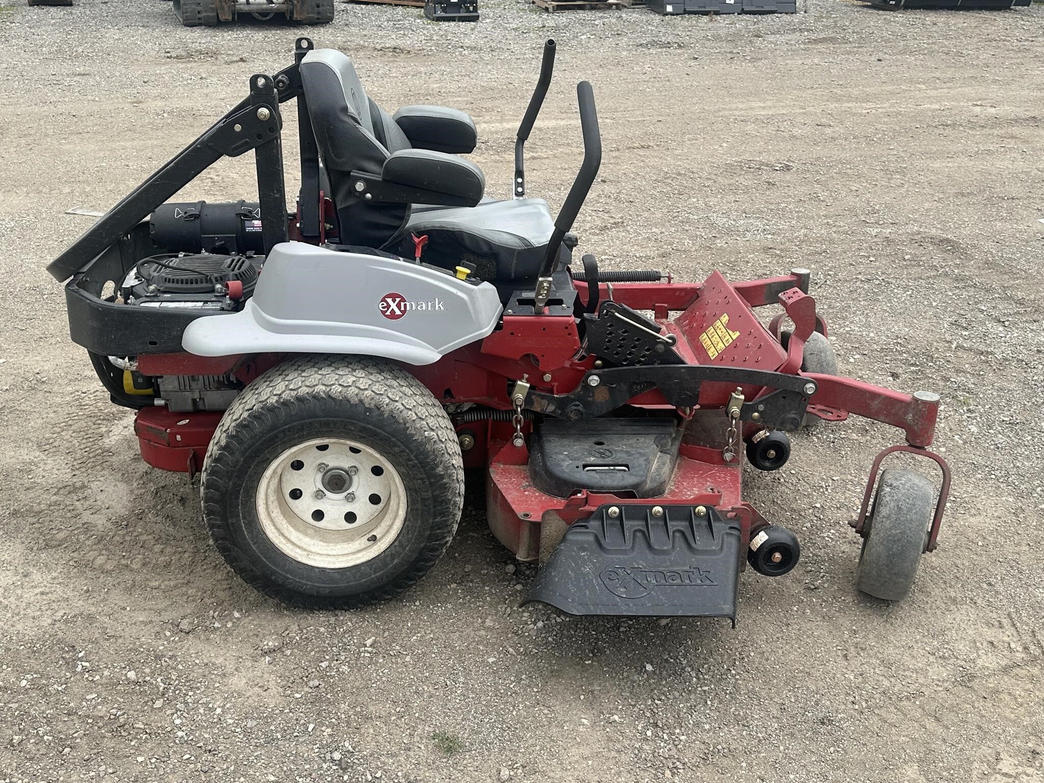 2021 EXMARK LZE810GBV604A3 in Davenport, IA