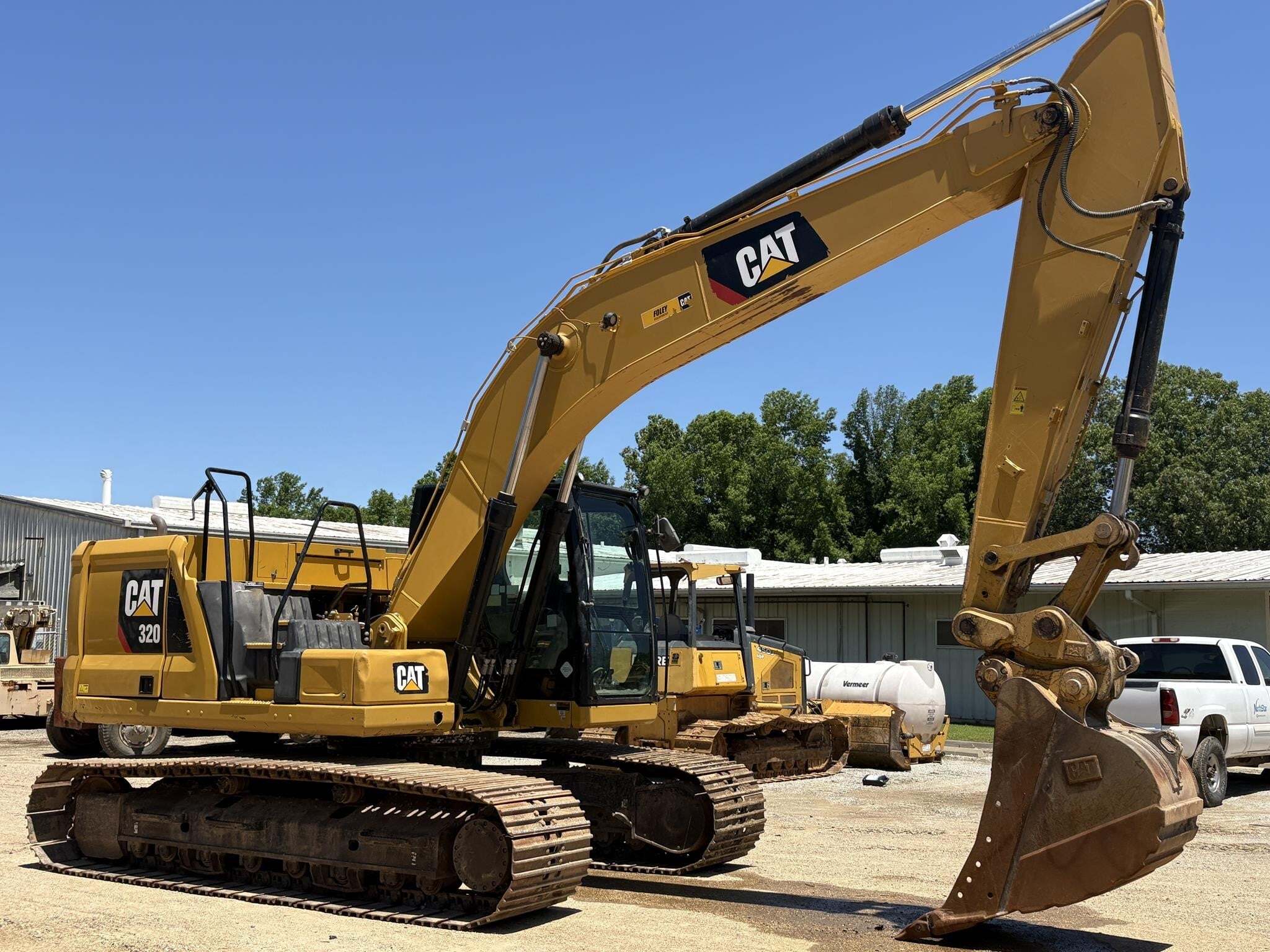 2019 CATERPILLAR 320 in Jackson, TN