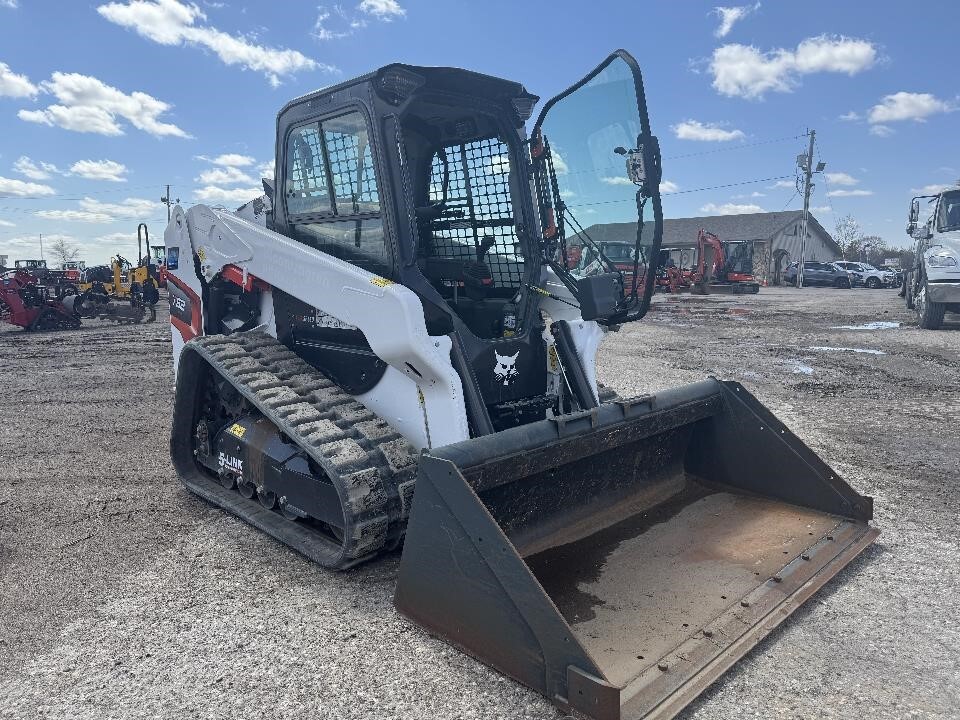 2023 BOBCAT T62 in Loretto, MN