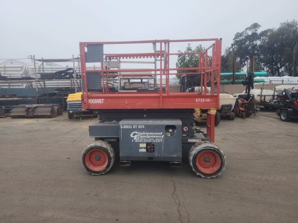 2015 SKYJACK SJ6832RT in San Diego, CA