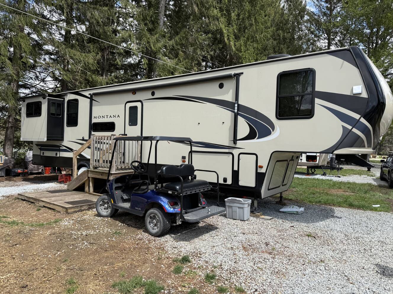 A photo of this 2019 Keystone MONTANA HIGH COUNTRY 373RD