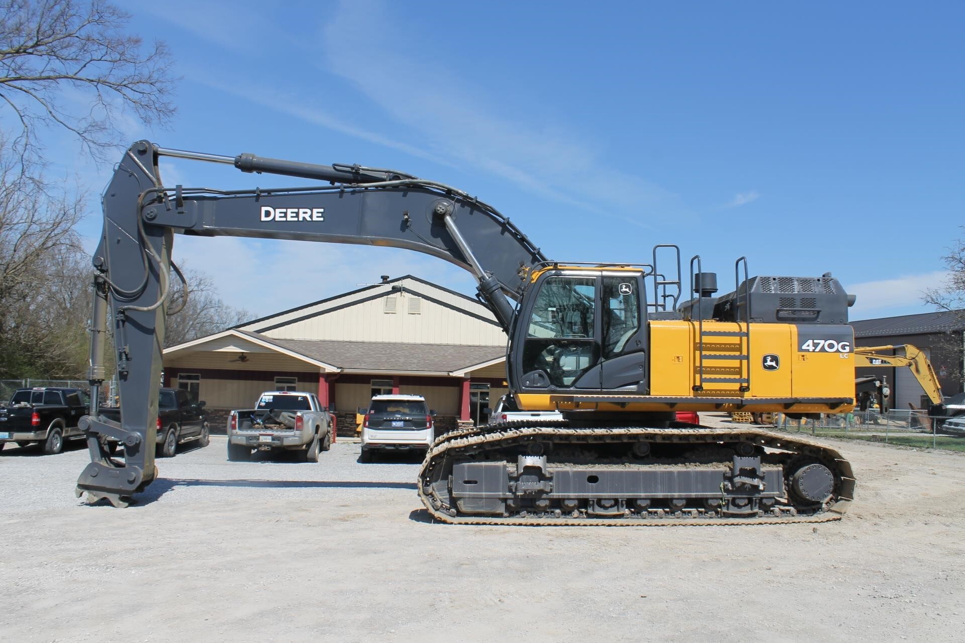 2020 DEERE 470G LC in Pleasureville, KY