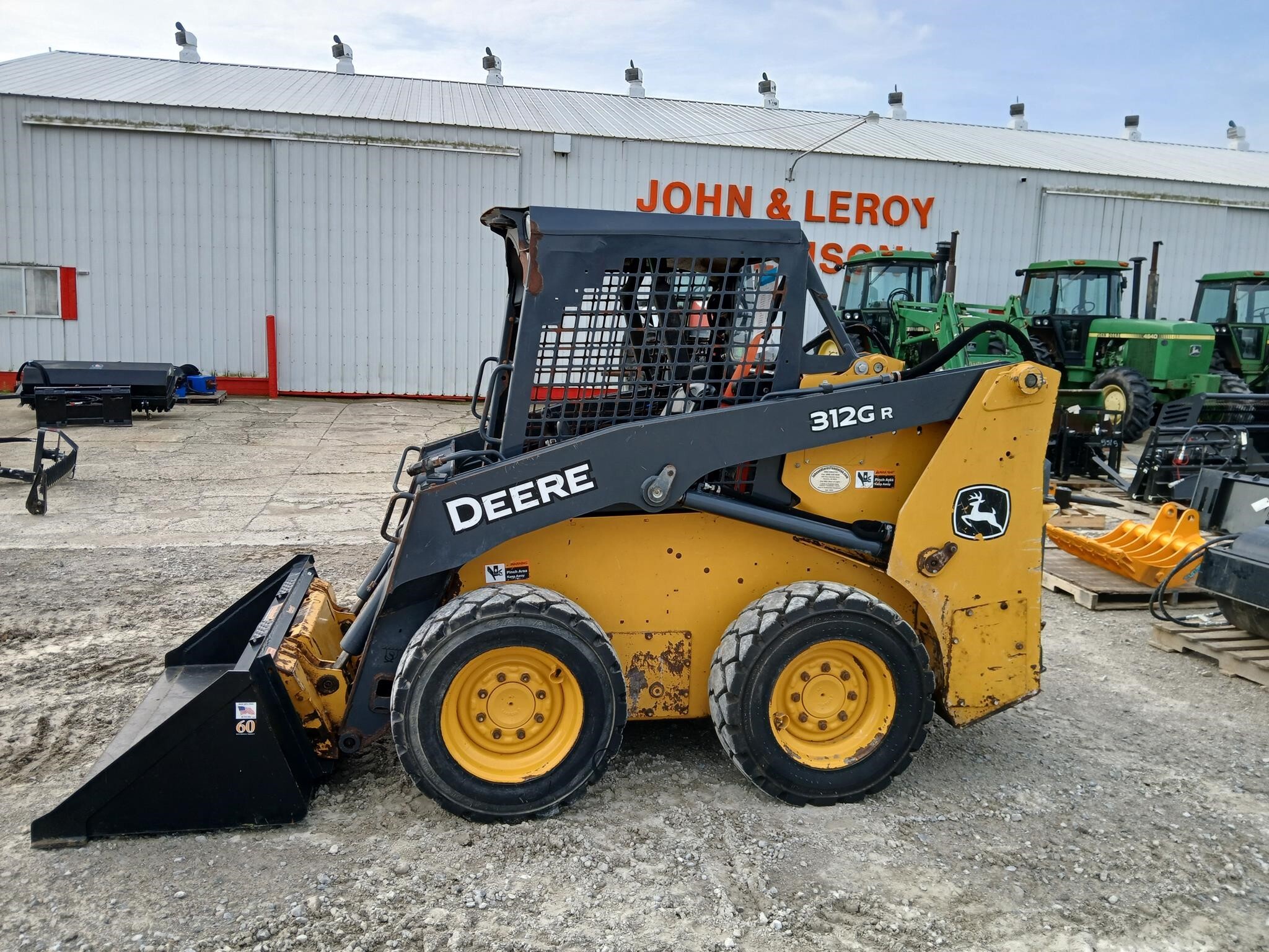 2018 DEERE 312GR in Marlette, MI