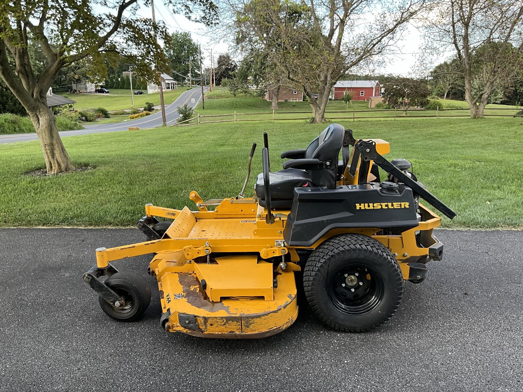 2021 HUSTLER SUPER Z 72 in Conestoga, PA