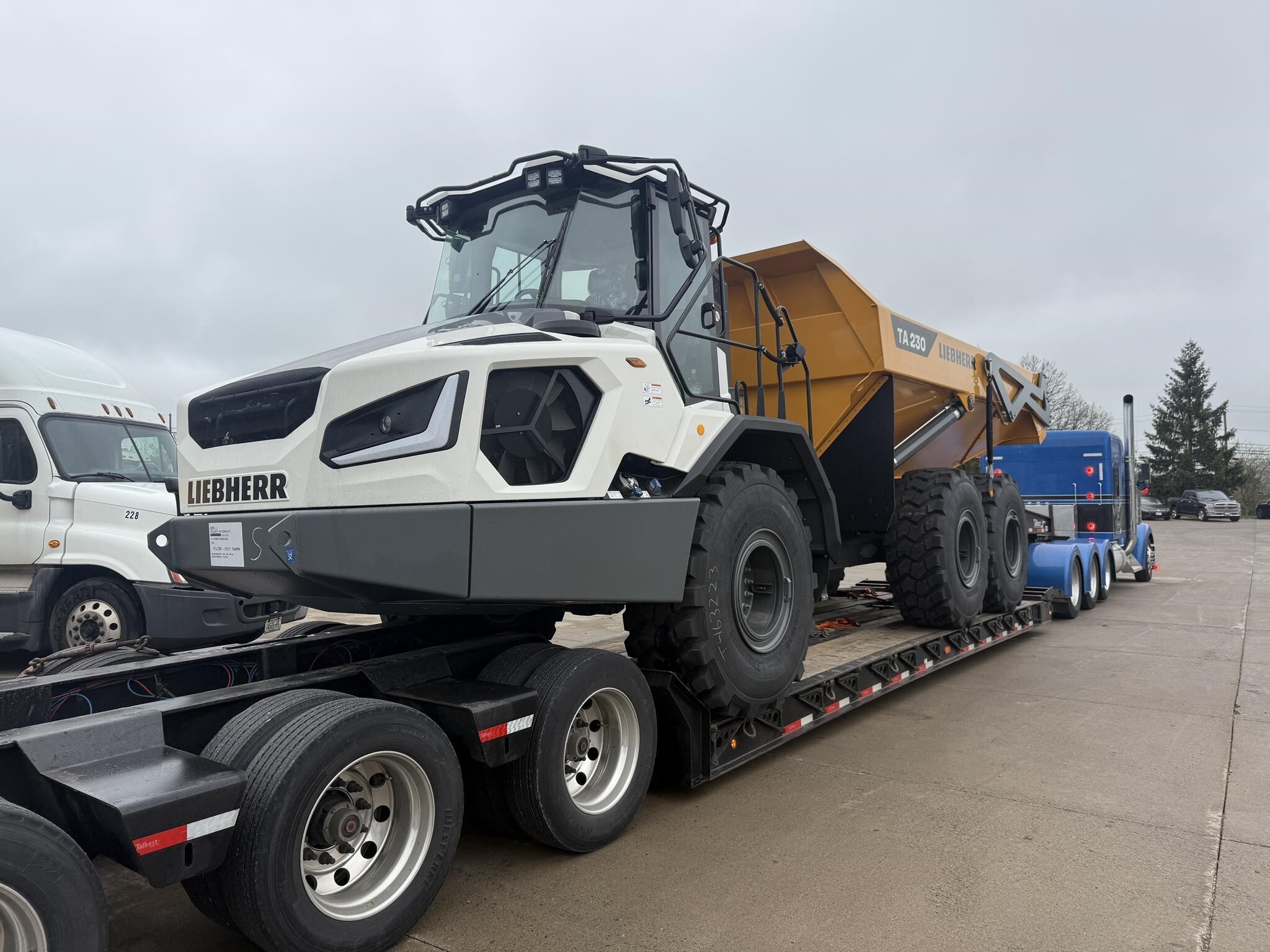 2025 LIEBHERR TA230 LITRONIC in East Syracuse, NY