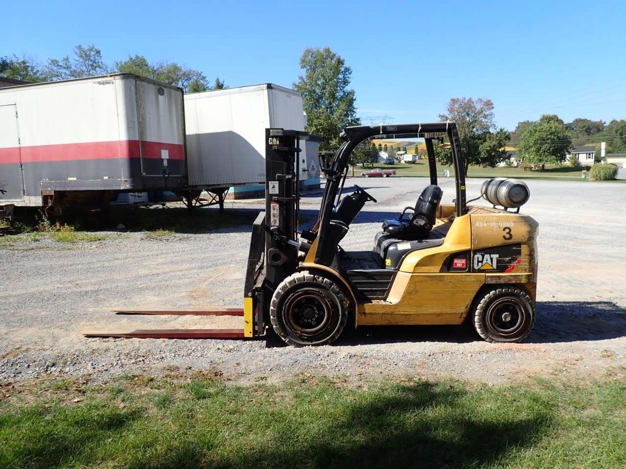 2012 CATERPILLAR P10000 in Manheim, PA