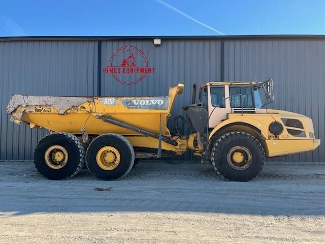 2012 VOLVO A25F in Van Alstyne, TX