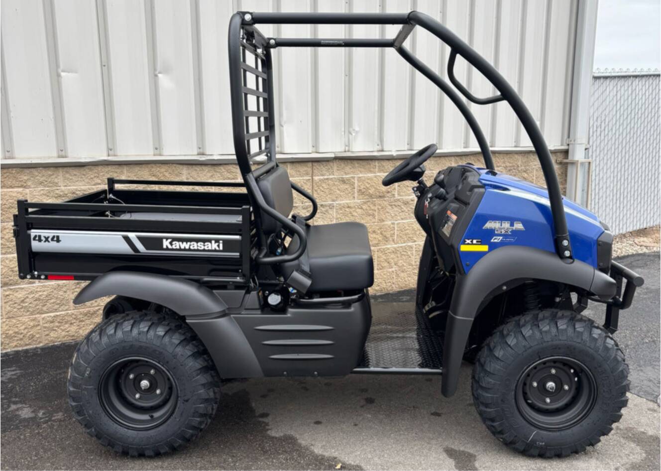 A photo of this 2026 Kawasaki Mule SX 4x4 XC