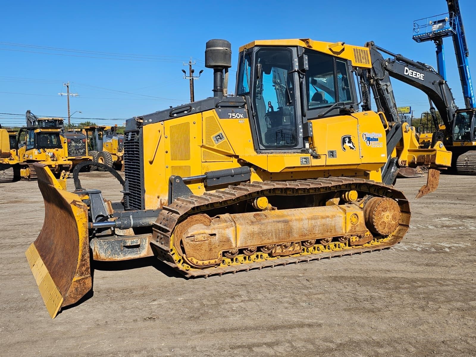 2017 DEERE 750K XLT in San Antonio, TX