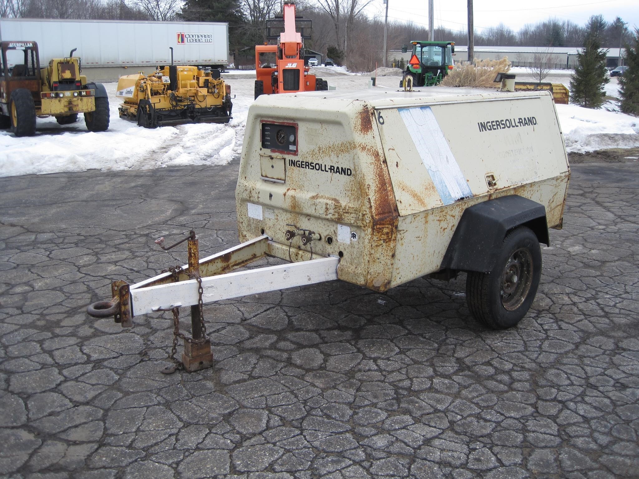 1990 INGERSOLL-RAND 175 in Holland, MI