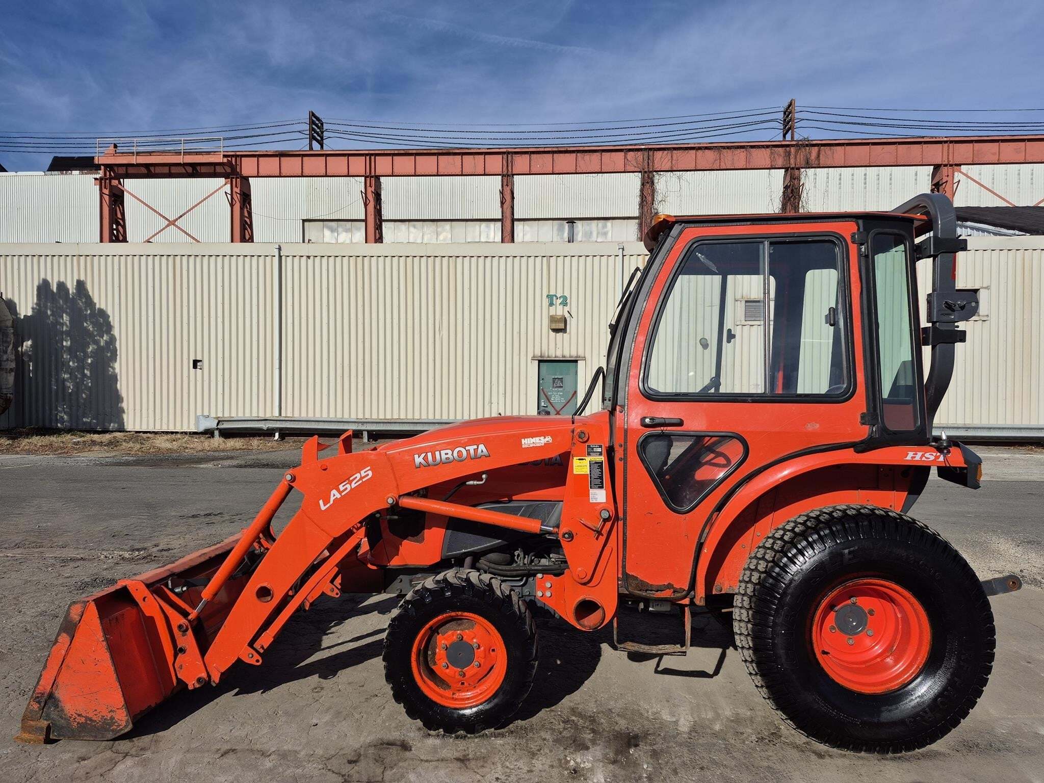 KUBOTA L3301D in Essington, PA