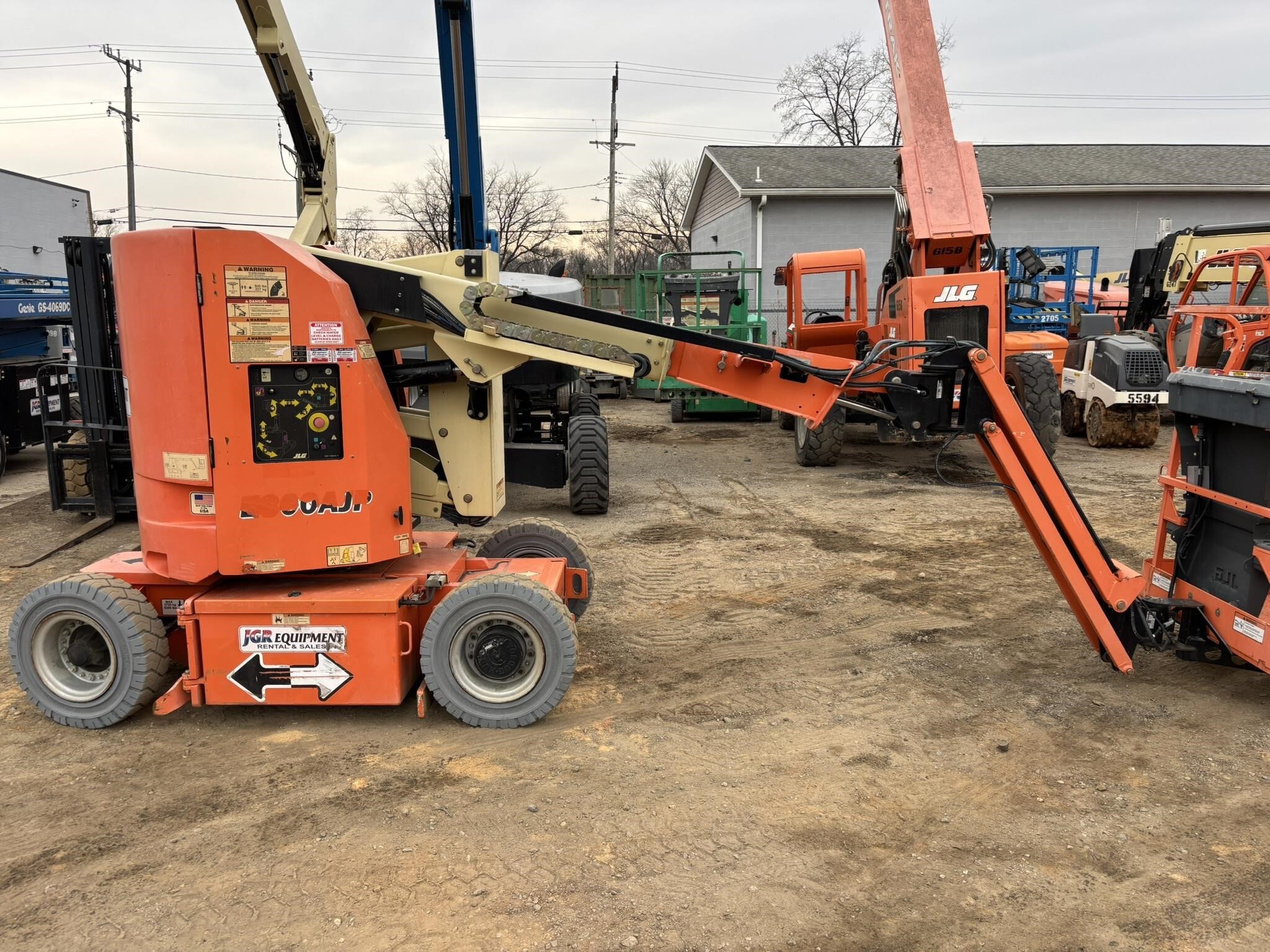 2016 JLG E300AJP in Halethorpe, MD