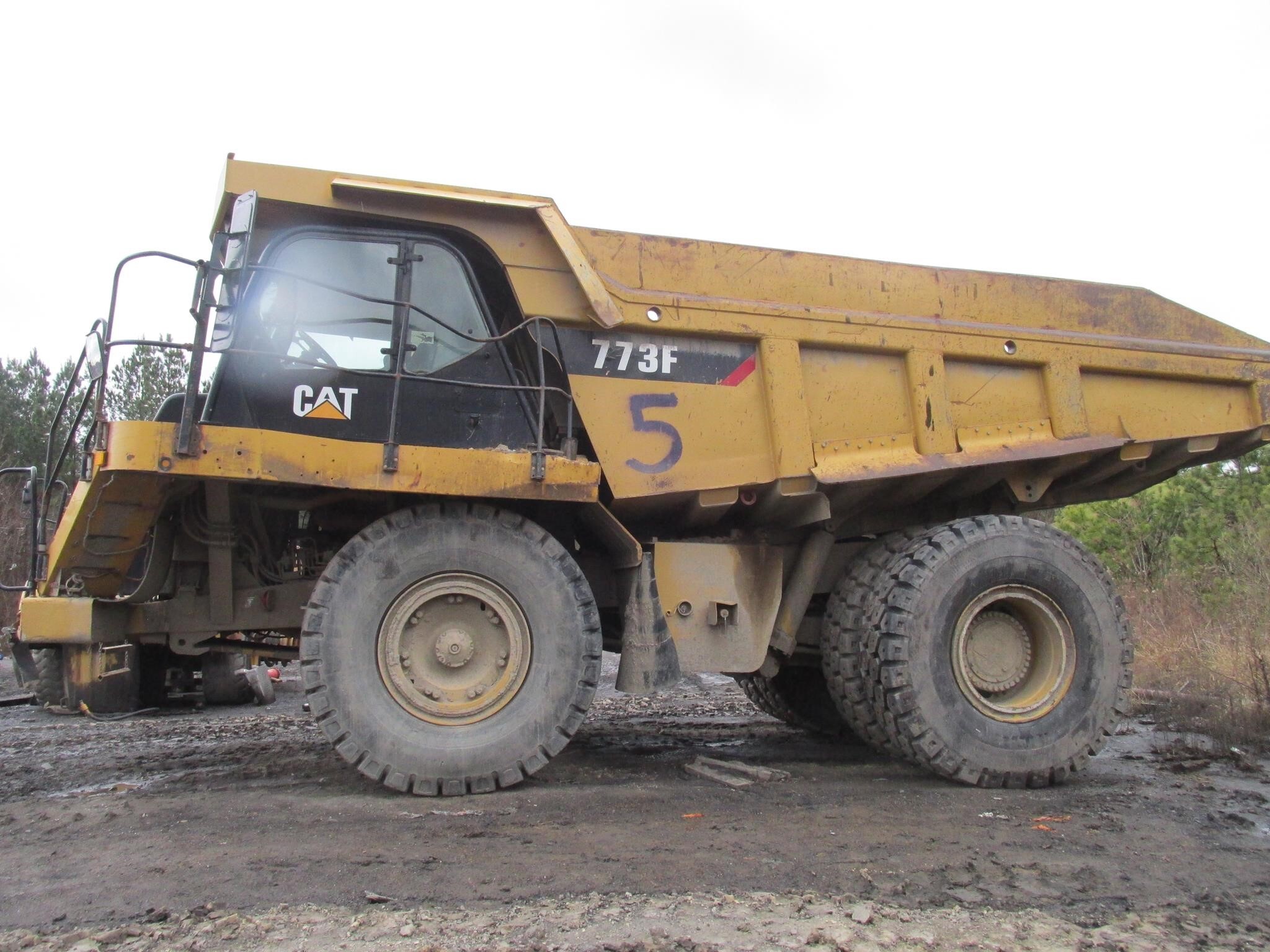 2008 CATERPILLAR 773F in Rich Creek, VA