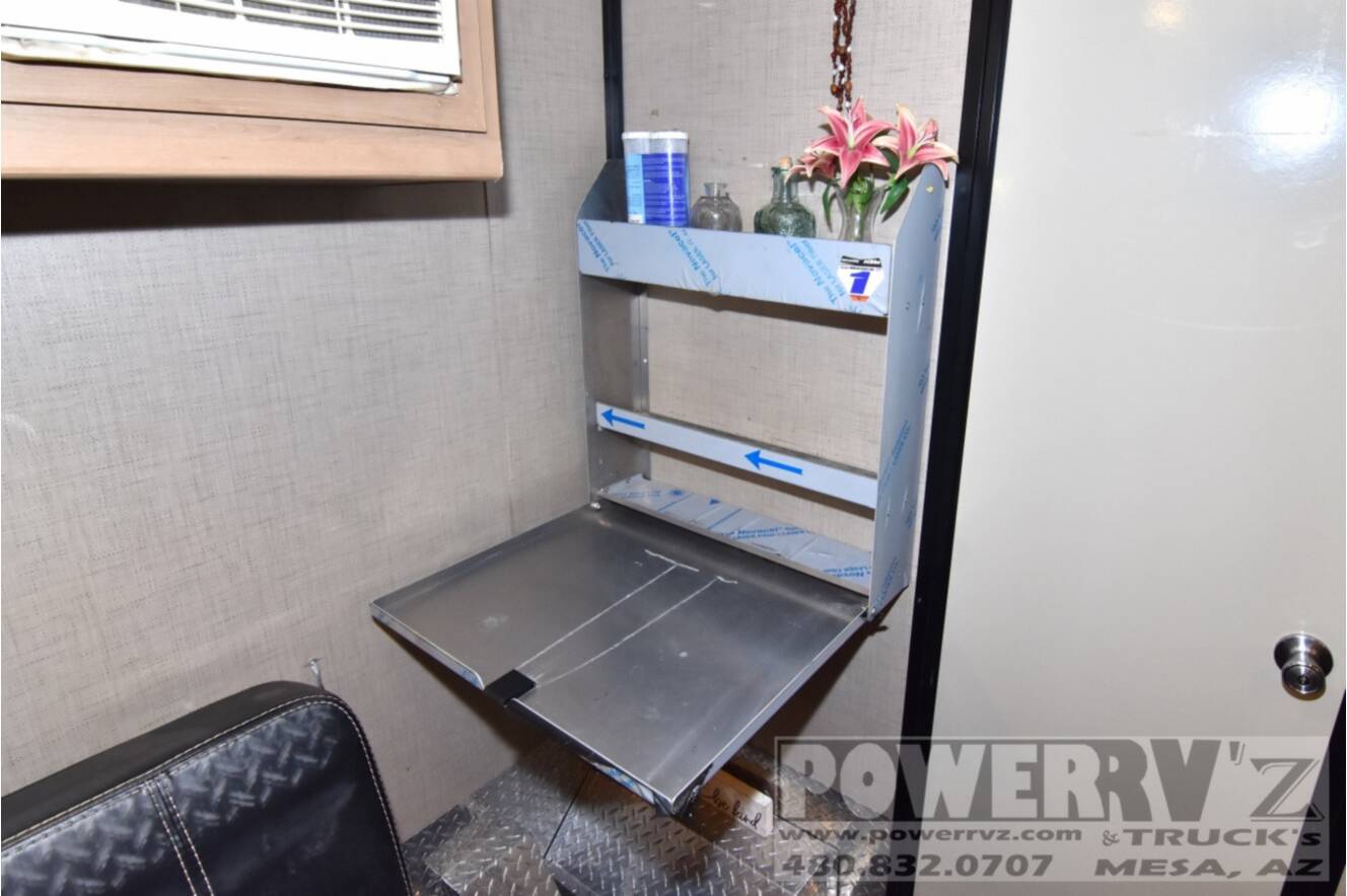 A photo of this 2018 Thor Motor Coach Outlaw 29H