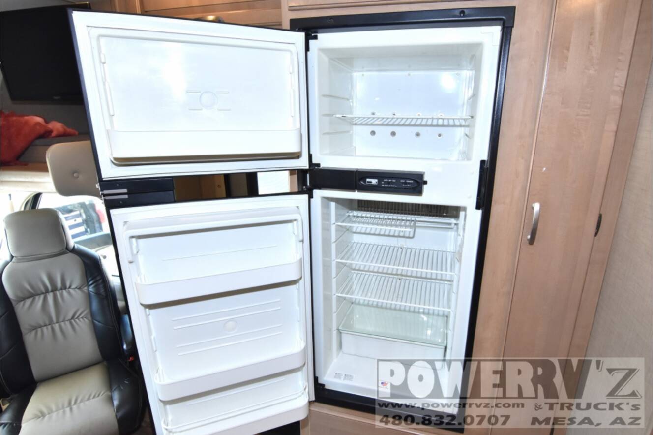 A photo of this 2018 Thor Motor Coach Outlaw 29H